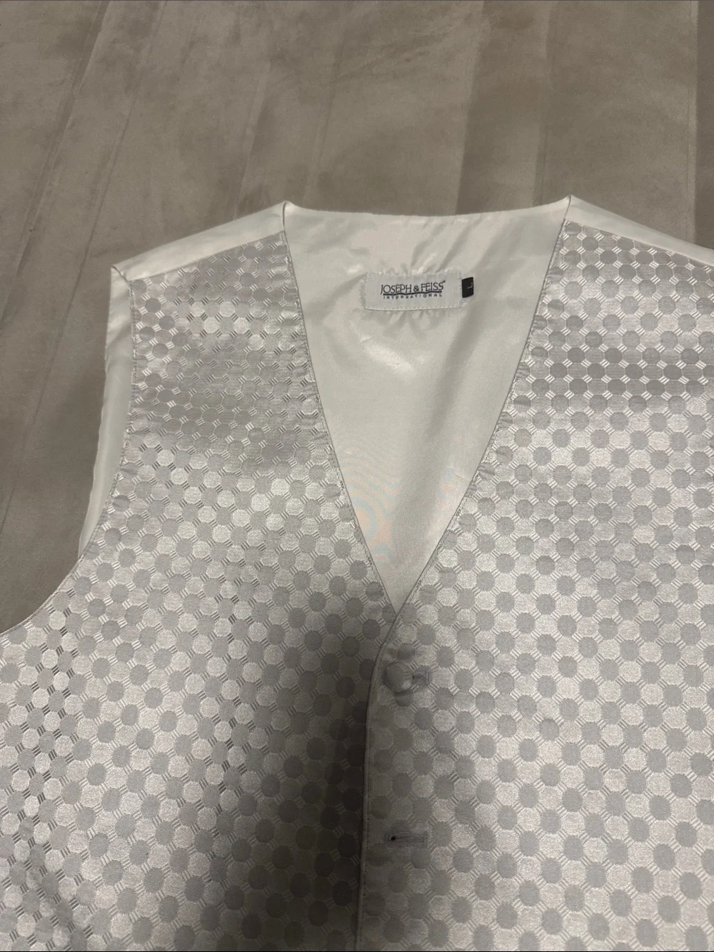 ***2/$15*** Joseph & Feiss Men's Silver Satin Polka Dot Vest
